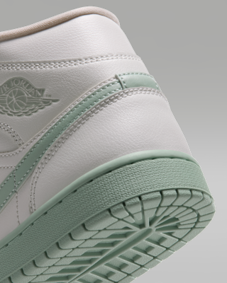 Air Jordan 1 Mid Women's Shoes. Nike.com